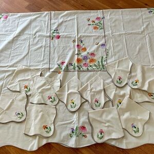 Floral Embroidered Tablecloth and 12 Napkin Set
